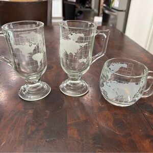 Elegant World Map Glass Mug Set